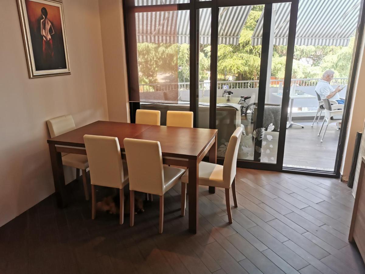 Portofino App Apartment อิซอลา ภายนอก รูปภาพ