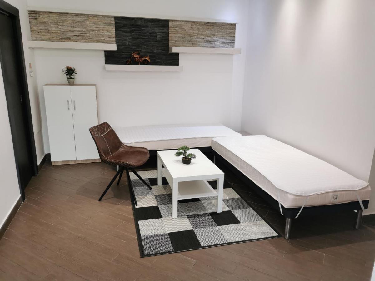Portofino App Apartment อิซอลา ภายนอก รูปภาพ