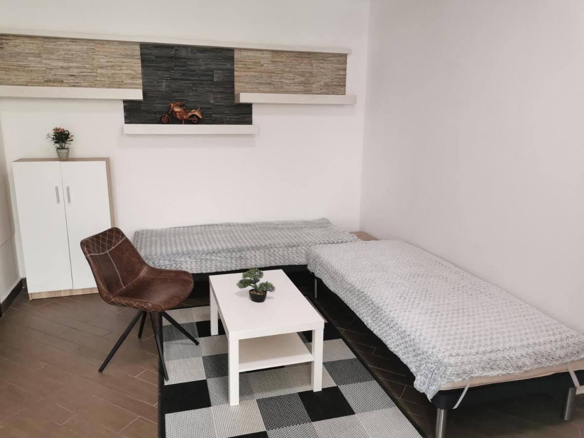 Portofino App Apartment อิซอลา ภายนอก รูปภาพ
