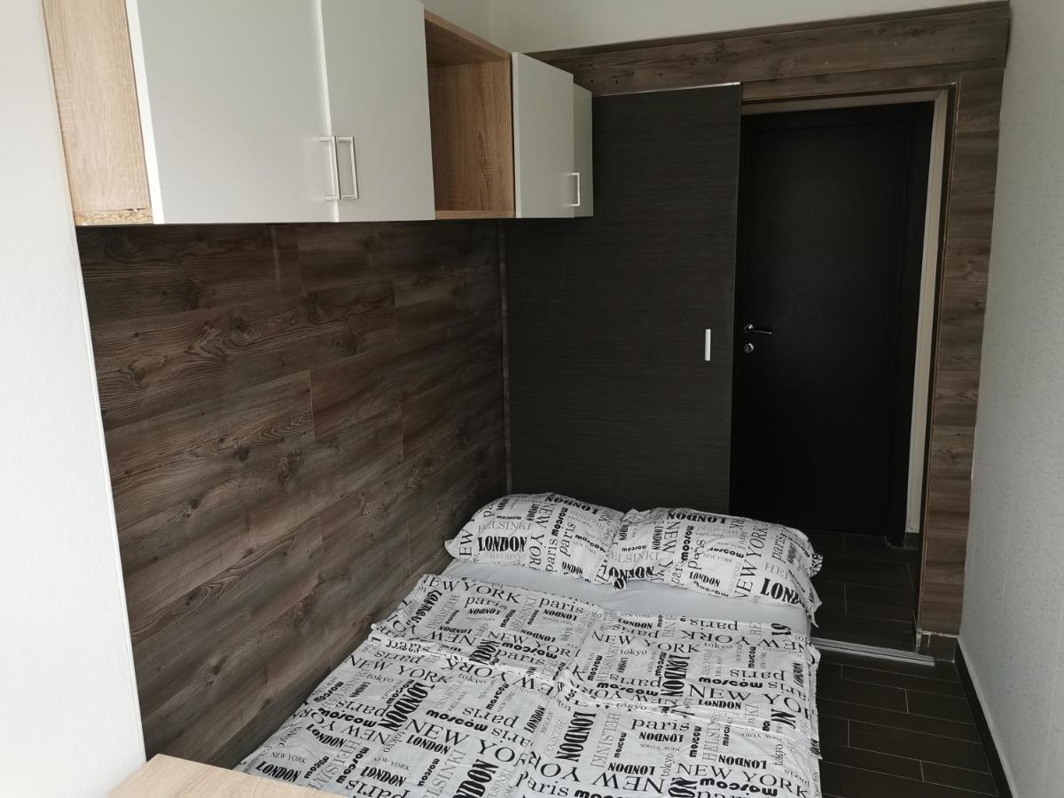 Portofino App Apartment อิซอลา ภายนอก รูปภาพ